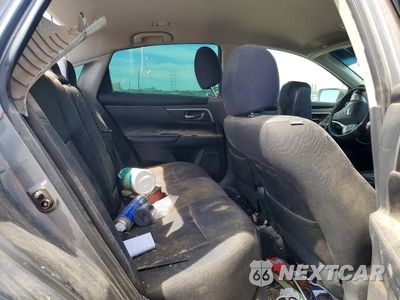 Zdjęcie 10 z 12 samochodu: 2016 NISSAN ALTIMA 2.5 SR VIN:1N4AL3AP8GC242431 - miniatura