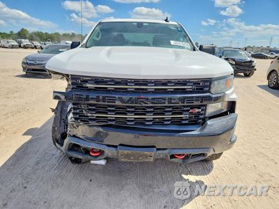 Piąte zdjęcie samochodu w środku: 2020 CHEVROLET SILVERADO K1500 TRAIL BOSS CUSTOM VIN:1GCRYCEF6LZ203411 - miniatura