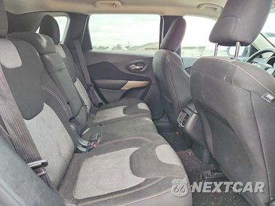 Zdjęcie 11 z 13 samochodu: 2018 JEEP CHEROKEE LATITUDE VIN:1C4PJMCB1JD548602 - miniatura