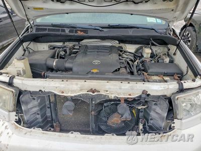Zdjęcie 12 z 13 samochodu: 2011 TOYOTA SEQUOIA LIMITED VIN:5TDJY5G15BS050434 - miniatura