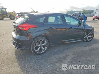 Trzecie zdjęcie samochodu z tyłu: 2018 FORD FOCUS ST VIN:1FADP3L94JL331646 - miniatura