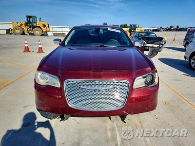 Piąte zdjęcie samochodu w środku: 2017 CHRYSLER 300 LIMITED VIN:2C3CCAAG7HH542455 - miniatura