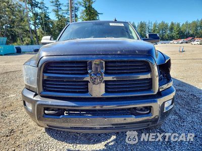 Piąte zdjęcie samochodu w środku: 2017 RAM 2500 SLT VIN:3C6UR5DJ8HG686133 - miniatura