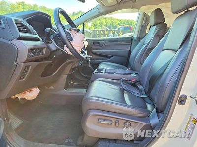 Zdjęcie 7 z 13 samochodu: 2019 HONDA ODYSSEY EXL VIN:5FNRL6H71KB021687 - miniatura