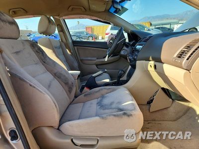 Zdjęcie 7 z 13 samochodu: 2005 HONDA ACCORD LX VIN:JHMCM56435C005934 - miniatura