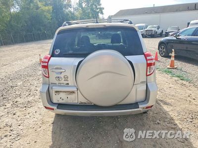 Zdjęcie 6 z 13 samochodu: 2009 TOYOTA RAV4 BASE VIN:JTMBF33VX95001902 - miniatura