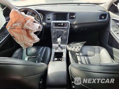 Zdjęcie 8 z 12 samochodu: 2013 VOLVO S60 T5 VIN:YV1612FS7D2187706 - miniatura