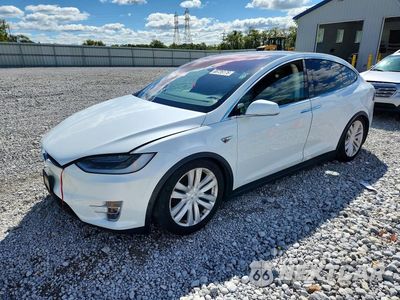 2016 TESLA MODEL X 5YJXCBE22GF013193 - główne zdjęcie licytacji z USA - miniatura