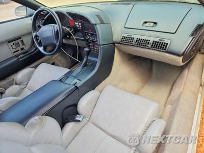 Zdjęcie 8 z 12 samochodu: 1992 CHEVROLET CORVETTE VIN:1G1YY23P2N5106694 - miniatura