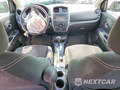 Zdjęcie 8 z 12 samochodu: 2016 NISSAN VERSA S VIN:3N1CN7AP6GL863971 - miniatura