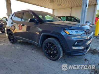 Czwarte zdjęcie samochodu z boku: 2024 JEEP COMPASS LATITUDE VIN:3C4NJDBN1RT121851 - miniatura
