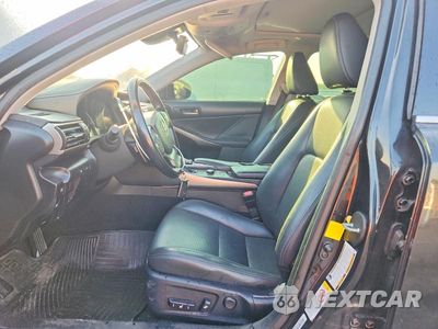 Zdjęcie 7 z 12 samochodu: 2017 LEXUS IS 300 VIN:JTHCM1D20H5016103 - miniatura