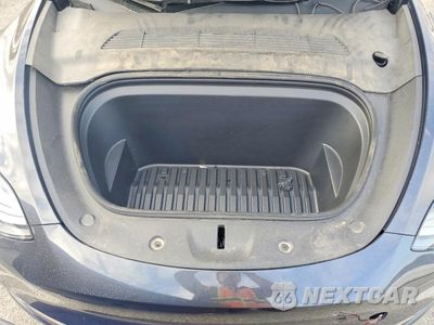 Zdjęcie 11 z 12 samochodu: 2025 TESLA MODEL Y VIN:7SAYGDEDXSF314733 - miniatura