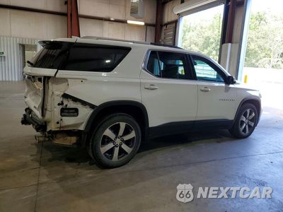 Trzecie zdjęcie samochodu z tyłu: 2018 CHEVROLET TRAVERSE LT VIN:1GNERHKW2JJ230332 - miniatura