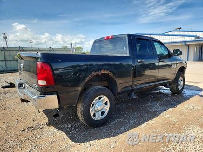 Trzecie zdjęcie samochodu z tyłu: 2016 RAM 2500 ST VIN:3C6UR5CJ3GG171122 - miniatura