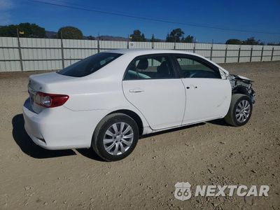 Trzecie zdjęcie samochodu z tyłu: 2013 TOYOTA COROLLA LE VIN:2T1BU4EE4DC085056 - miniatura