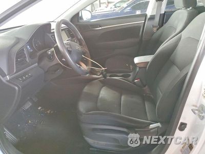 Zdjęcie 7 z 12 samochodu: 2020 HYUNDAI ELANTRA SEL VIN:5NPD84LF4LH576618 - miniatura