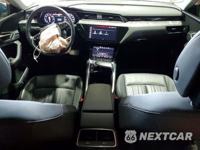 Zdjęcie 8 z 13 samochodu: 2024 AUDI Q8 E-TRON PREMIUM VIN:WA14AAGE6RB014115 - miniatura