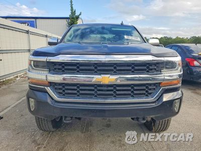 Piąte zdjęcie samochodu w środku: 2017 CHEVROLET SILVERADO K1500 LT VIN:3GCUKREC1HG369279 - miniatura
