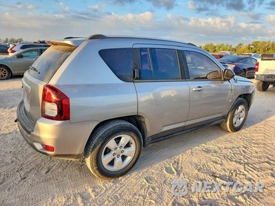 Trzecie zdjęcie samochodu z tyłu: 2015 JEEP COMPASS SPORT VIN:1C4NJCBA4FD131167 - miniatura
