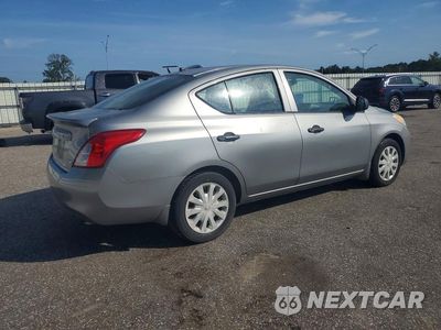 Trzecie zdjęcie samochodu z tyłu: 2012 NISSAN VERSA 1.6 S VIN:3N1CN7AP5CL836996 - miniatura