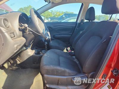 Zdjęcie 8 z 13 samochodu: 2019 NISSAN VERSA S PLUS VIN:3N1CN7AP7KL840675 - miniatura