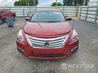 Piąte zdjęcie samochodu w środku: 2015 NISSAN ALTIMA 2.5 S VIN:1N4AL3AP5FC446067 - miniatura