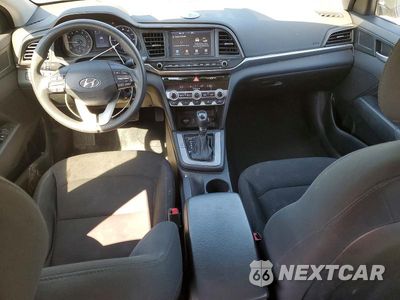 Zdjęcie 8 z 13 samochodu: 2020 HYUNDAI ELANTRA SEL VIN:5NPD84LF0LH577121 - miniatura