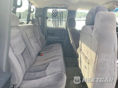 Zdjęcie 10 z 12 samochodu: 2003 GMC NEW SIERRA K1500 VIN:1GTEK19V83E266149 - miniatura