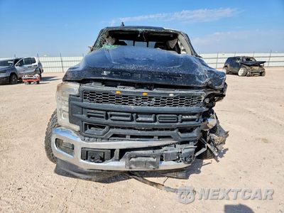 Piąte zdjęcie samochodu w środku: 2019 FORD F250 SUPER DUTY VIN:1FT7W2BT2KEF66618 - miniatura