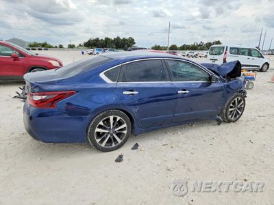 Trzecie zdjęcie samochodu z tyłu: 2017 NISSAN ALTIMA 2.5 SR VIN:1N4AL3AP5HN346493 - miniatura