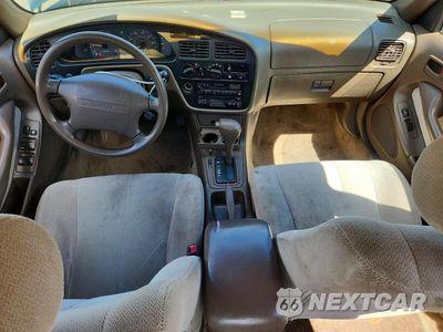 Zdjęcie 8 z 12 samochodu: 1996 TOYOTA CAMRY LE VIN:JT2BG12K3T0413858 - miniatura