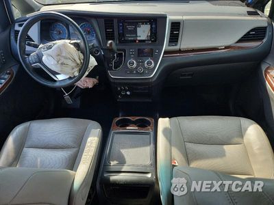 Zdjęcie 8 z 13 samochodu: 2017 TOYOTA SIENNA LIMITED 7-PASSENGER VIN:5TDDZ3DC9HS156818 - miniatura