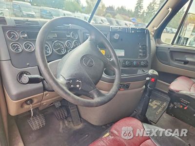 Zdjęcie 8 z 14 samochodu: 2010 FREIGHTLINER CASCADIA SEMI TRUCK VIN:1FUJGLDR3ASAH9235 - miniatura