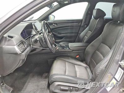 Zdjęcie 7 z 13 samochodu: 2018 HONDA ACCORD SPORT VIN:1HGCV1F37JA197719 - miniatura