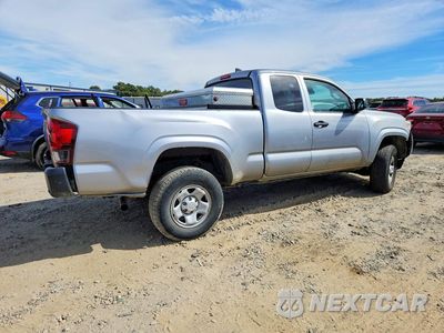 Trzecie zdjęcie samochodu z tyłu: 2019 TOYOTA TACOMA SR VIN:5TFRX5GN7KX153650 - miniatura