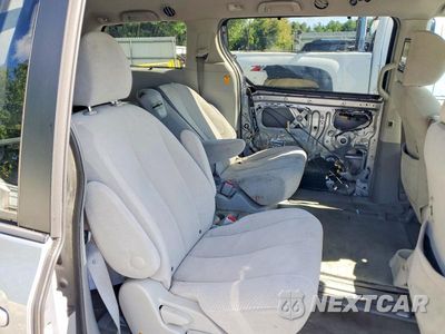 Zdjęcie 11 z 14 samochodu: 2012 TOYOTA SIENNA LE VIN:5TDKK3DC3CS233722 - miniatura