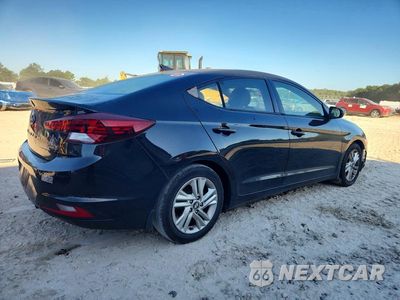 Trzecie zdjęcie samochodu z tyłu: 2019 HYUNDAI ELANTRA SE VIN:5NPD84LF3KH478999 - miniatura