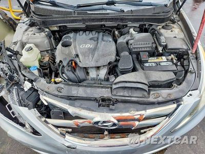 Zdjęcie 11 z 12 samochodu: 2013 HYUNDAI SONATA LIMITED VIN:5NPEC4AC7DH777944 - miniatura
