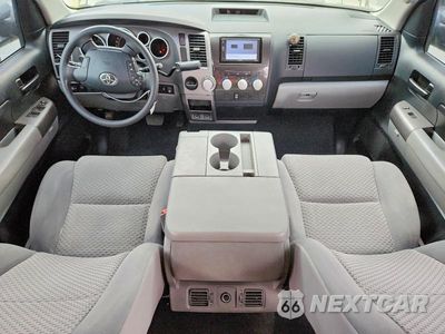 Zdjęcie 8 z 12 samochodu: 2012 TOYOTA TUNDRA CREWMAX SR5 VIN:5TFEY5F16CX120697 - miniatura