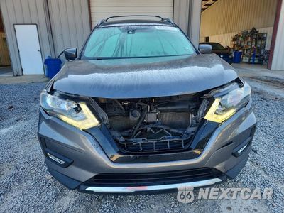 Piąte zdjęcie samochodu w środku: 2018 NISSAN ROGUE SL VIN:5N1AT2MT0JC825768 - miniatura