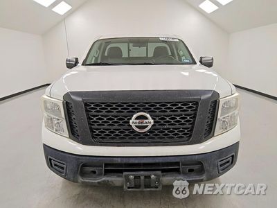Piąte zdjęcie samochodu w środku: 2017 NISSAN TITAN S VIN:1N6AA1R71HN527435 - miniatura