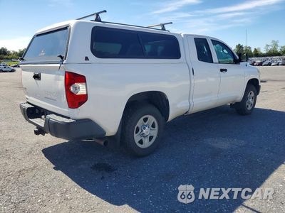 Trzecie zdjęcie samochodu z tyłu: 2017 TOYOTA TUNDRA SR VIN:5TFUM5F16HX074044 - miniatura