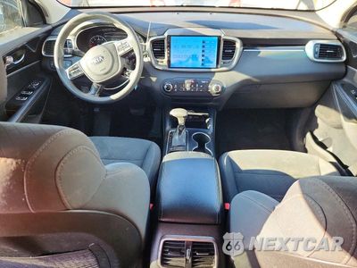 Zdjęcie 8 z 12 samochodu: 2019 KIA SORENTO LX VIN:5XYPG4A31KG518755 - miniatura