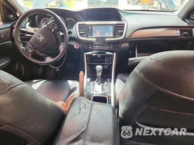 Zdjęcie 8 z 13 samochodu: 2016 HONDA ACCORD EXL VIN:1HGCR3F80GA027884 - miniatura