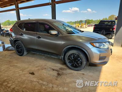 Czwarte zdjęcie samochodu z boku: 2017 NISSAN ROGUE S VIN:JN8AT2MT2HW138874 - miniatura