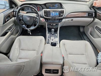Zdjęcie 8 z 12 samochodu: 2017 HONDA ACCORD EXL VIN:1HGCR2F84HA084570 - miniatura