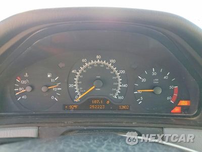 Zdjęcie 9 z 12 samochodu: 1999 MERCEDES-BENZ E 300TD VIN:WDBJF25H6XA920439 - miniatura