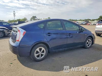 Trzecie zdjęcie samochodu z tyłu: 2014 TOYOTA PRIUS THREE VIN:JTDKN3DU8E1811958 - miniatura