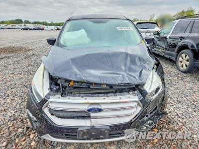 Piąte zdjęcie samochodu w środku: 2017 FORD ESCAPE SE VIN:1FMCU0GD9HUA59445 - miniatura